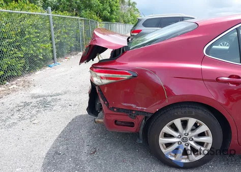 2018 Toyota Camry Le from USA, damaged, VIN 4T1B11HK4JU524842